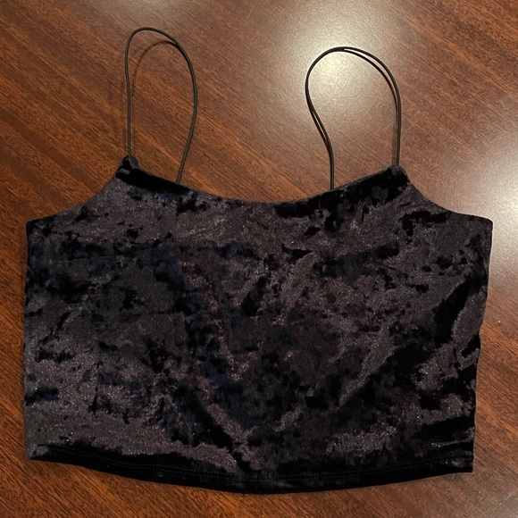 Black velvet crop top cami - Picture 2 of 4